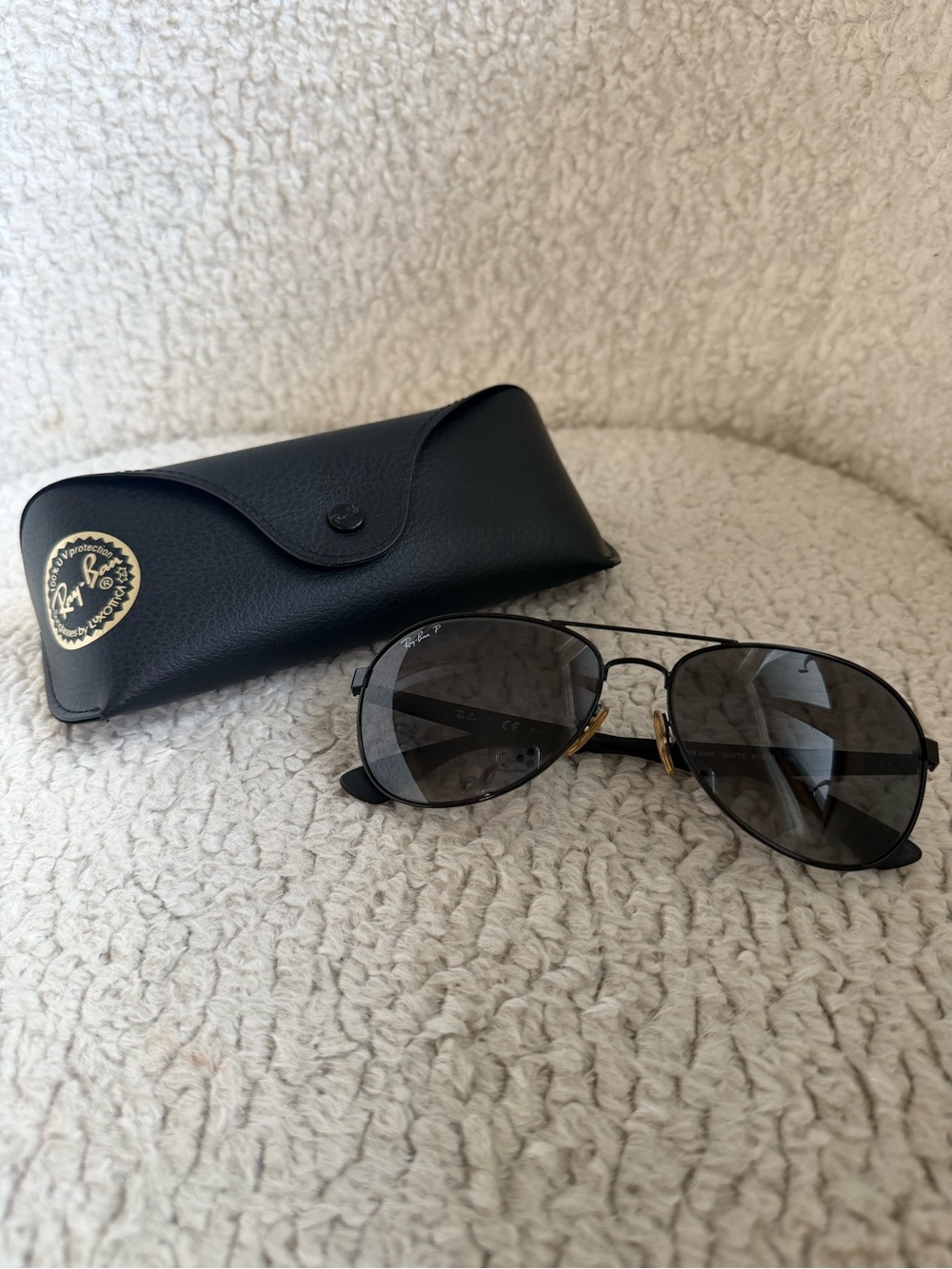 Ray-Ban Women’s sunglasses with case unisex